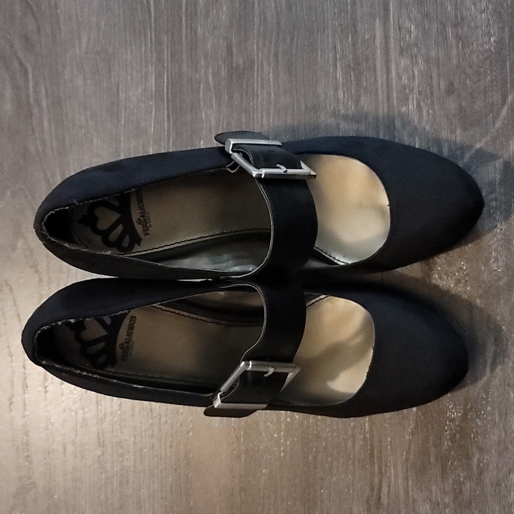 High Heels with Strap and Buckle